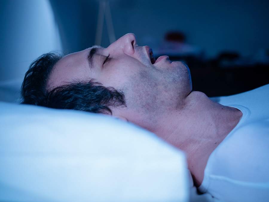 Apneia obstrutiva do sono e doenças cardiovasculares: Cardiologista explica a relação