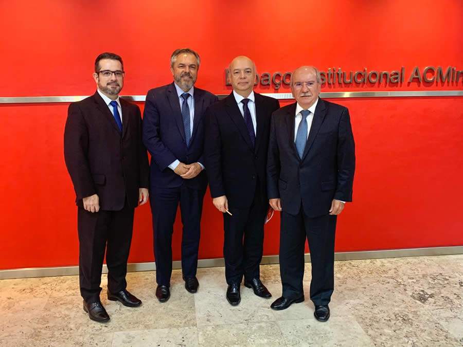 Landulfo Ferreira Filho, Jo&atilde;o Caf&eacute; Filho Novais, S&eacute;rgio Frade e Hudson Navarro