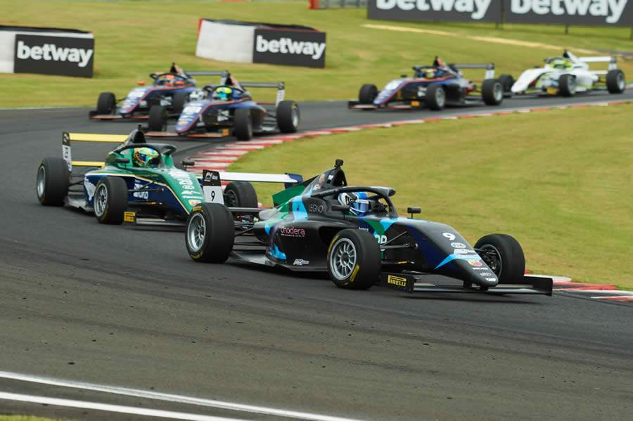 A Stock Car Pro Series acelera no 'templo do esporte a motor' de Interlagos (Marcelo Machado de Melo/Stock Car)
