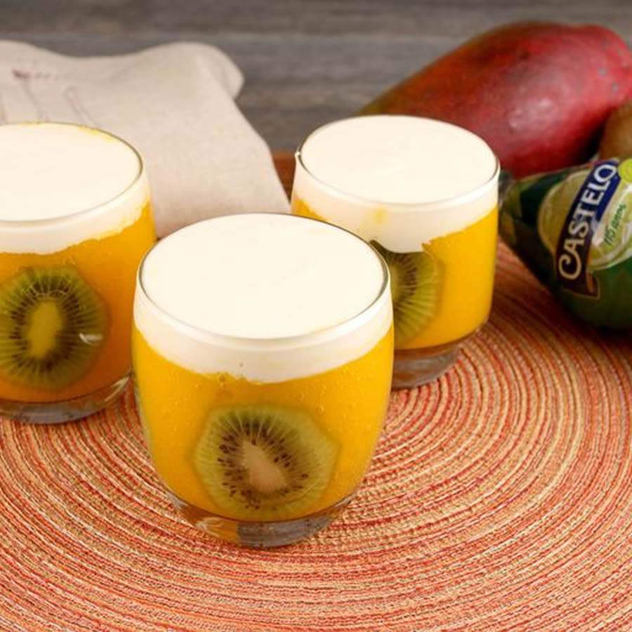 Receita Castelo: Verrine de Manga, Kiwi e Limão