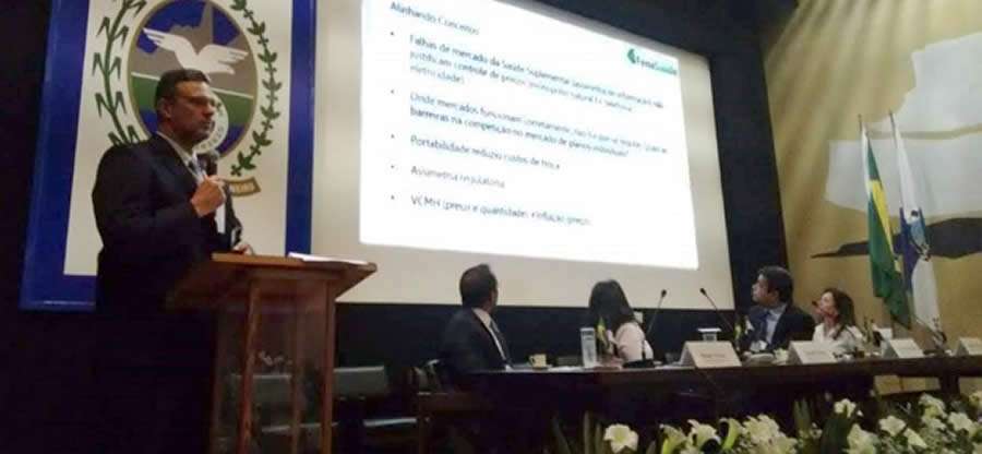 FenaSaúde participa de audiência pública sobre nova metodologia de cálculo dos planos individuais