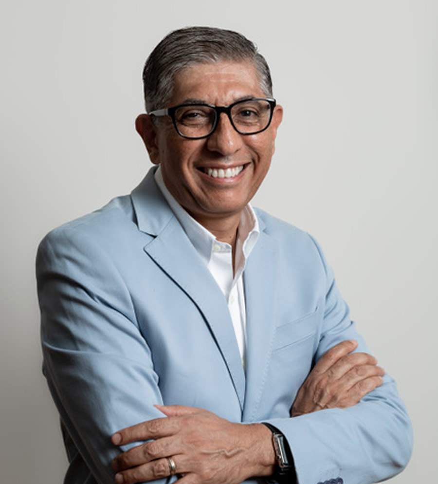 Alberto Vargas, formado em Master Business Administration pela Universidade de Warwick na Inglaterra