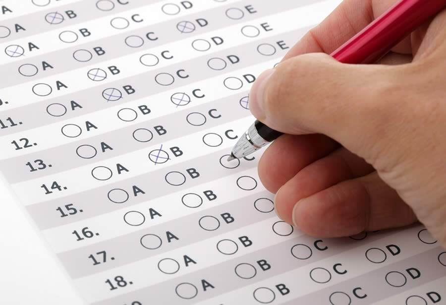 Meu concurso foi suspenso. E agora? Especialista dá 5 dicas