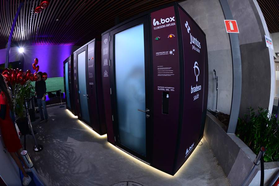 Bradesco Sa&uacute;de leva cabine m&oacute;vel para realizar consultas, exames e refor&ccedil;ar preven&ccedil;&atilde;o nas empresas