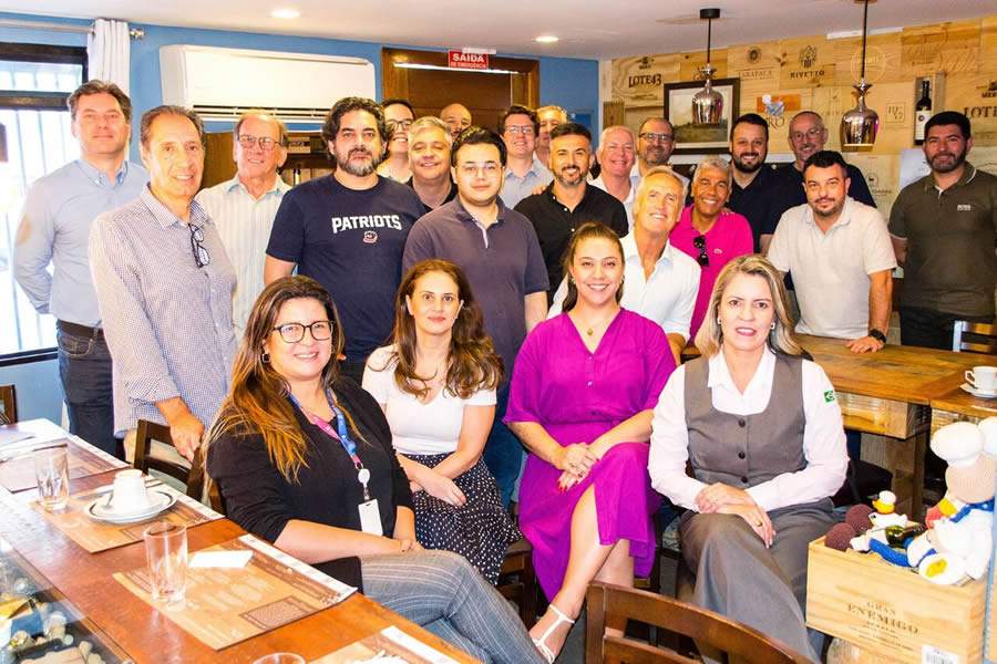 Imagem J&uacute;lio - Seguros em foco