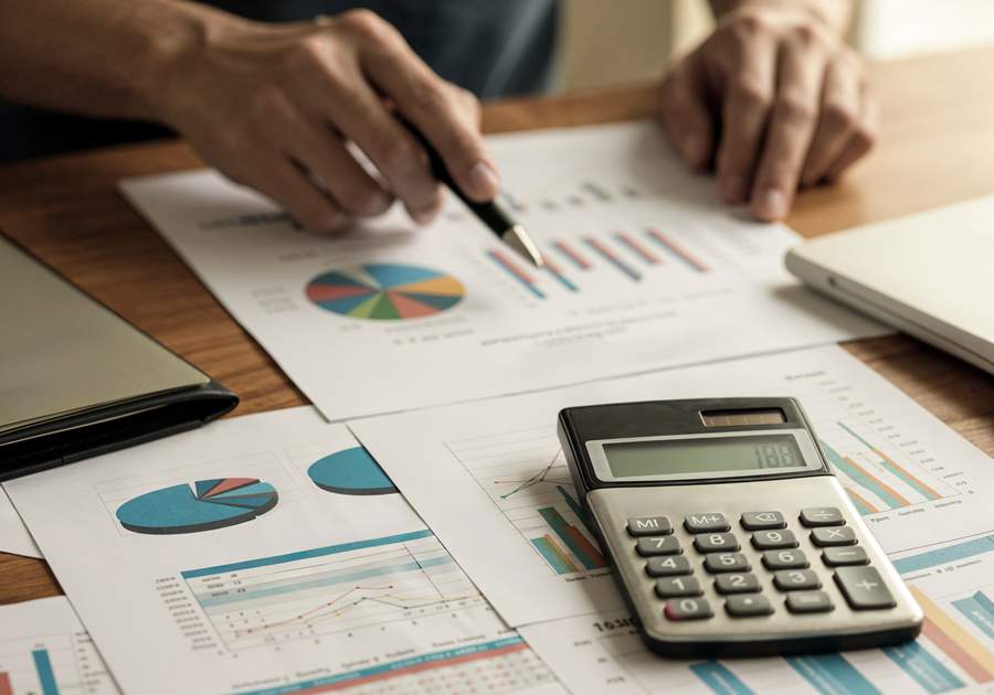 Diagn&oacute;stico t&eacute;cnico, revis&atilde;o de sistemas, testes com documentos fiscais e capacita&ccedil;&atilde;o das equipes s&atilde;o a&ccedil;&otilde;es-chave - Freepik