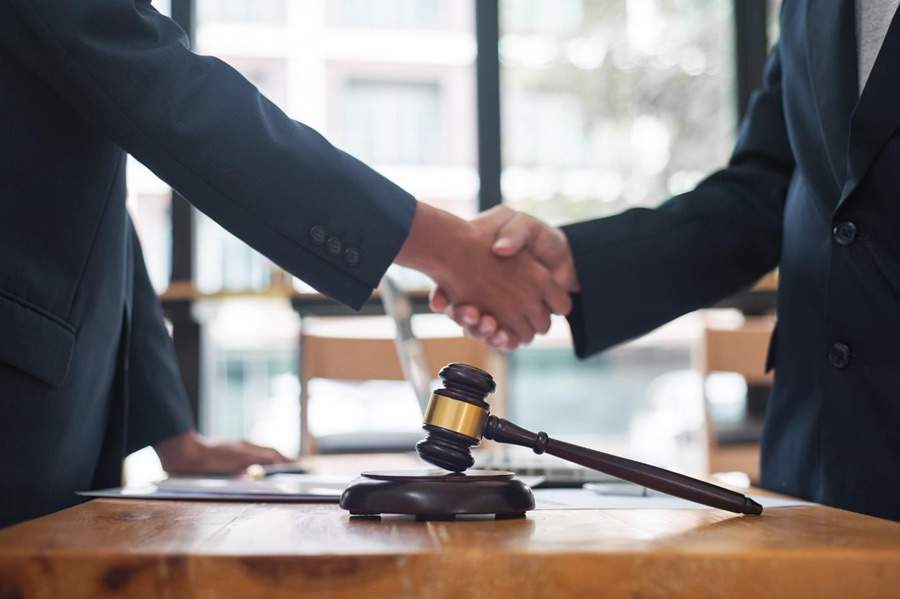 Amil recebe o selo Empresa Amiga da Justi&ccedil;a de dois Tribunais de Justi&ccedil;a: do Estado de S&atilde;o Paulo (TJSP) e do Estado do Rio de Janeiro (TJRJ)