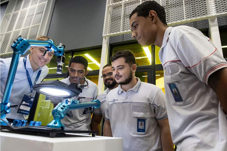 Smarter Manufacturing: Stellantis re&uacute;ne parceiros para resolver desafios de produ&ccedil;&atilde;o atrav&eacute;s da inova&ccedil;&atilde;o