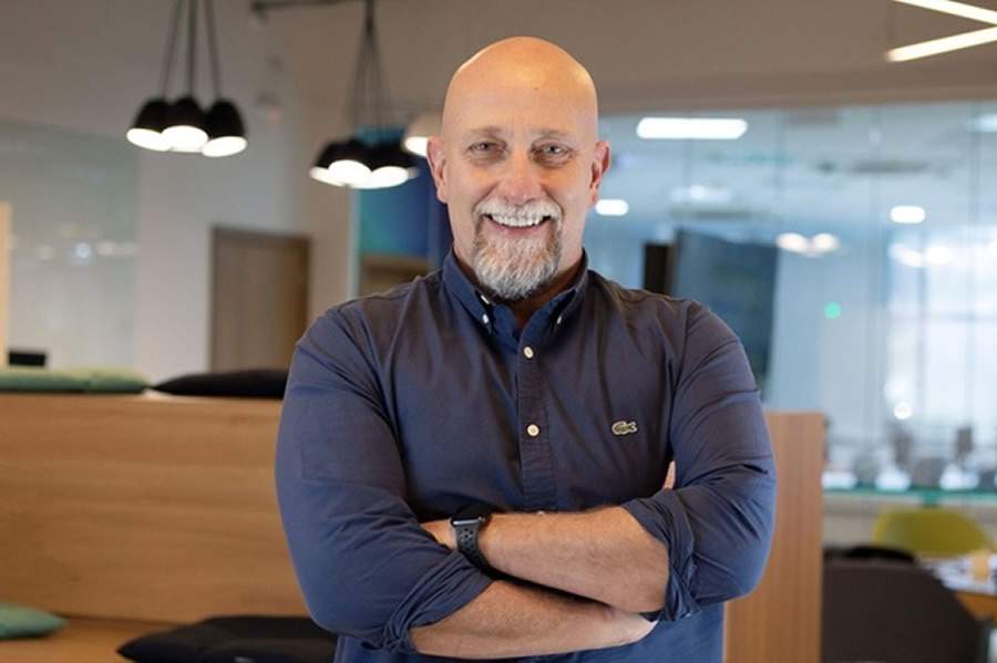 Impacto da realidade digital: mudanças nas empresas e no cotidiano