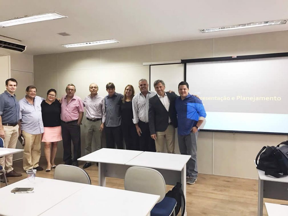 Parte dos associados e a diretoria do CCS-RJ durante a apresentação do Planejamento/2017