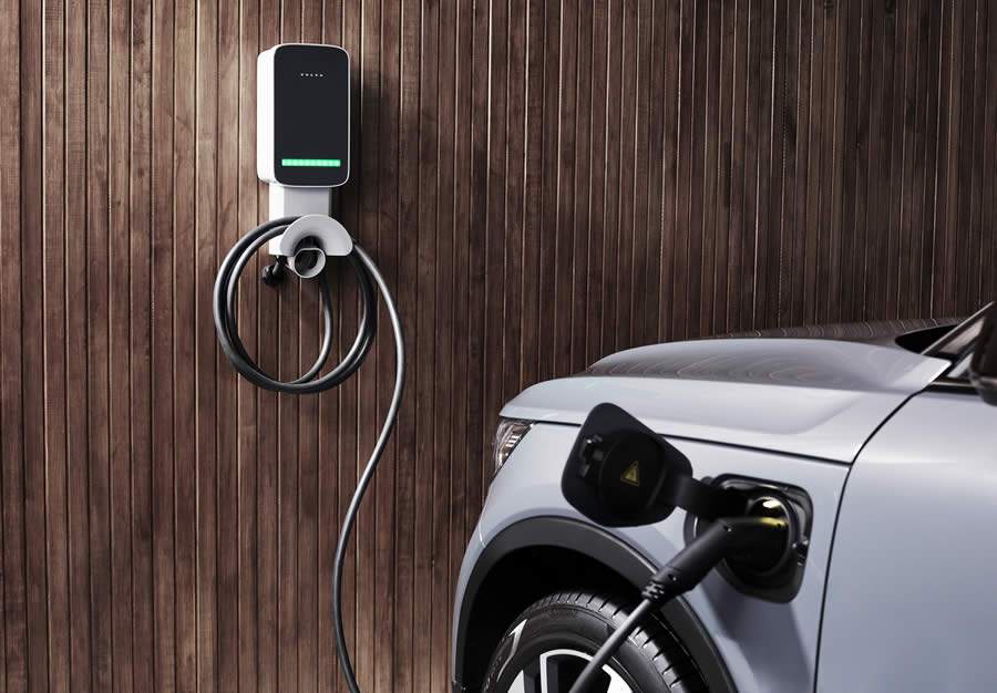Volvo Car Brasil lan&ccedil;a o Volvo Wallbox, um carregador dom&eacute;stico para ve&iacute;culos h&iacute;bridos e el&eacute;tricos