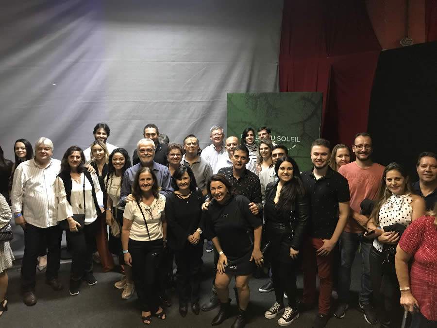 Grupo de corretores assistem ao Cirque du Soleil - Cr&eacute;dito: Divulga&ccedil;&atilde;o