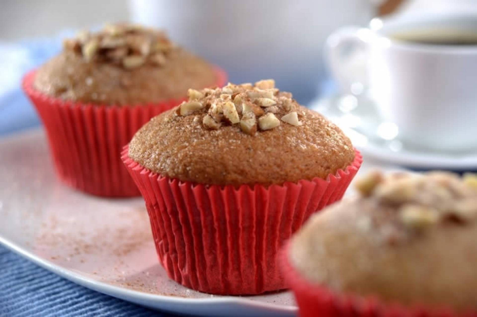 Tirolez ensina como fazer Bolo de Maçã com Cobertura de Queijo