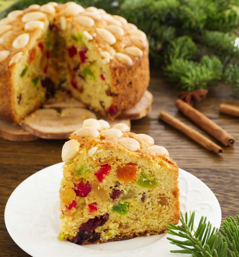 Bolo com frutas cristalizadas do Divino Fog&atilde;o