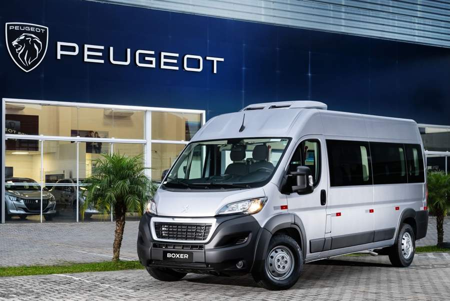 PEUGEOT apresenta todos os detalhes do novo utilit&aacute;rio Boxer Minibus e a conectividade do MyPeugeot PRO