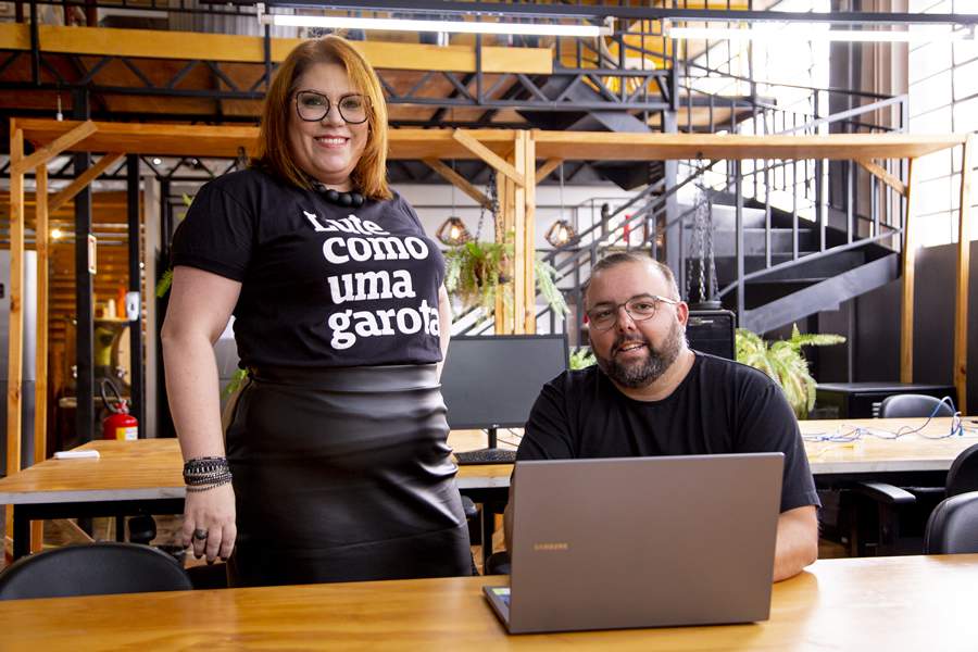 Almir Neves e Adriana Walter, fundadores da hubkn