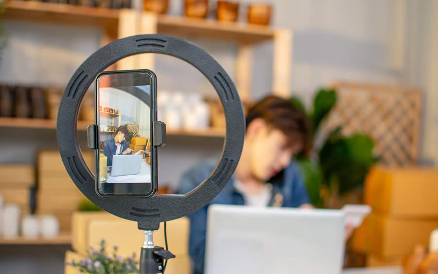 Foto: Com&eacute;rcio Eletr&ocirc;nico - Op&ccedil;&otilde;es de cr&eacute;dito: Estoquee/ Divulga&ccedil;&atilde;o/ Adobe Stock