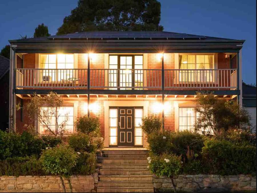 Energia solar 24 horas por dia e autossufici&ecirc;ncia energ&eacute;tica