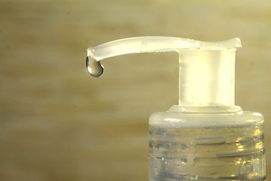 Abralimp alerta para os cuidados com o álcool em gel dentro do veículo