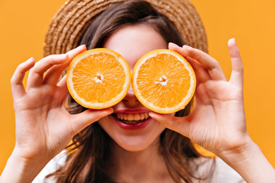Desvendando o mito: Vitamina C pode causar manchas na pele?
