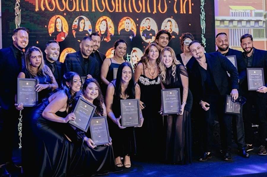 Equipe YIA durante o evento - Cr&eacute;dito: Divulga&ccedil;&atilde;o YIA Broker 