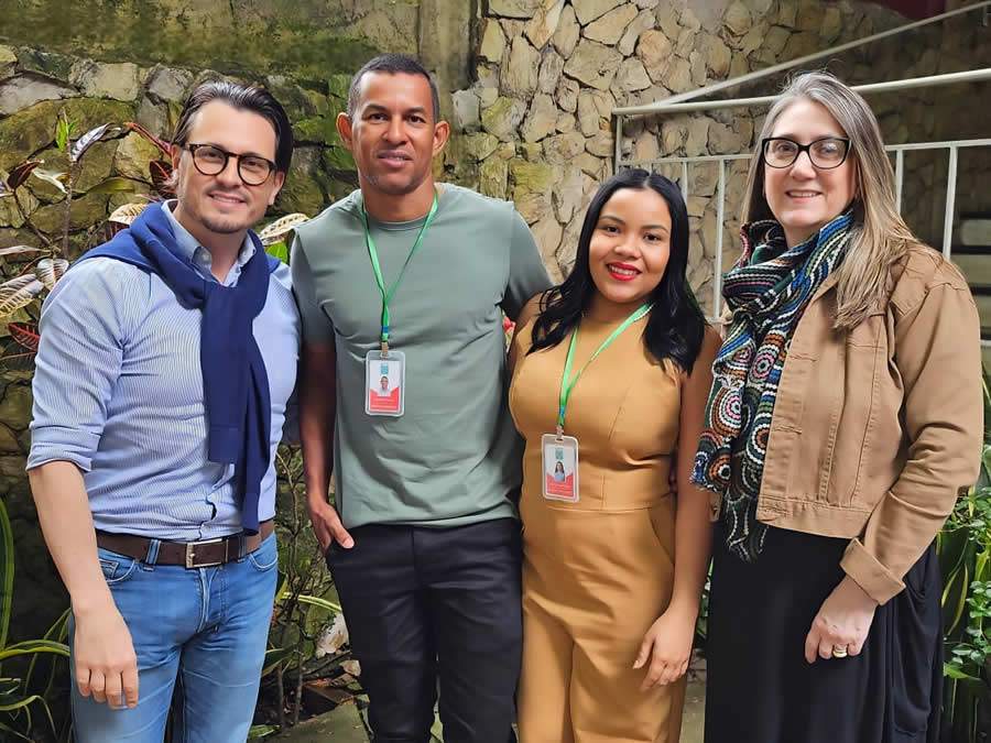 Foto Divulgação_Alexandre Pires, CEO da ACG Home Care, os diretores da franquia, Everson Silva e Milena Rodrigues, e Cristiane Pires Marrone, e a Diretora Assistencial da ACGHC