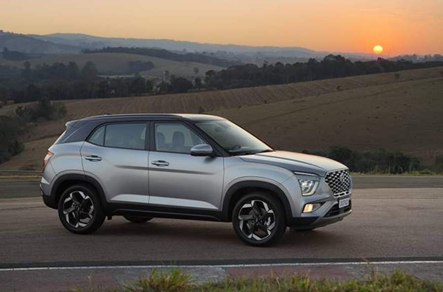 Hyundai CRETA vence Pr&ecirc;mio UOL como melhor SUV compacto do Brasil em 2023