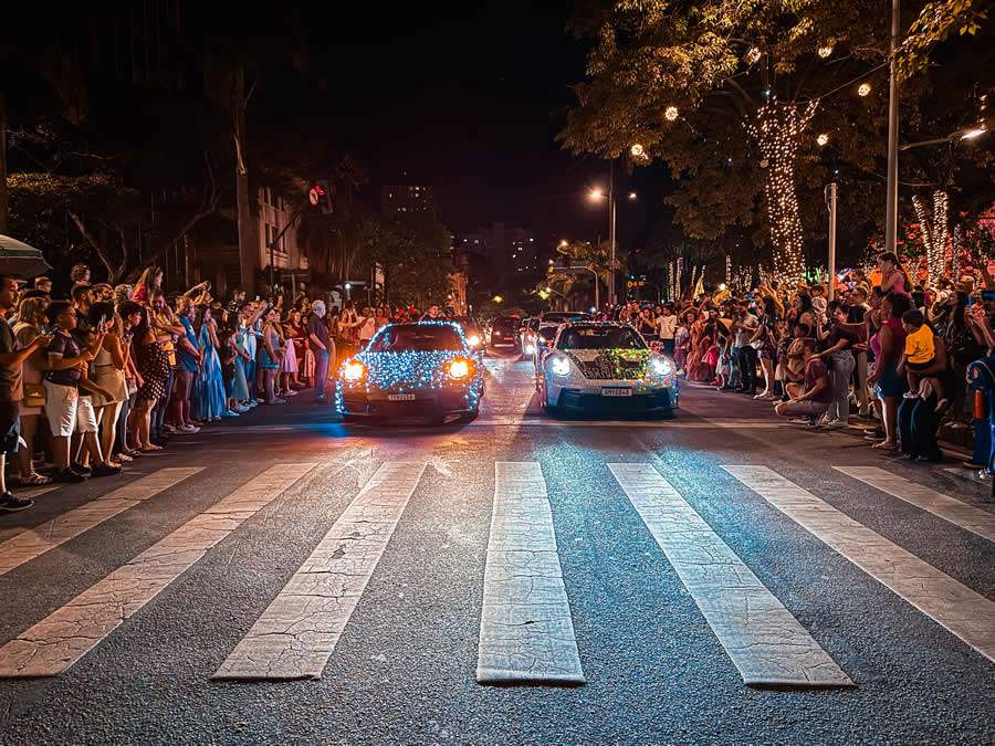 Porsche Bamaq na Carreta de Natal em BH - Porsche Center BH