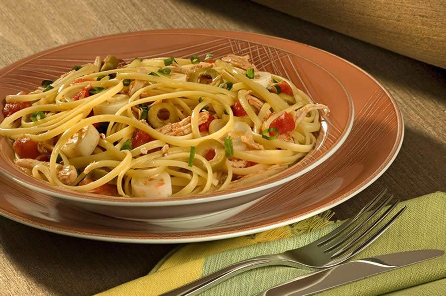 Baveti ao Molho de Frango com Palmito - Divulgação Basilar