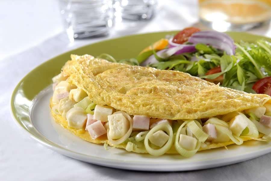 Omelete de Minas Frescal com Alho-poró