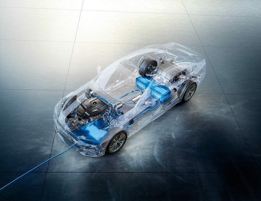 Carregamento elétrico por indução do BMW 530e ganha prêmio de Tecnologia do Ano