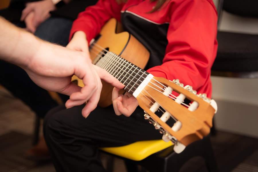 Qual a importância da musicalização na vida da criança?