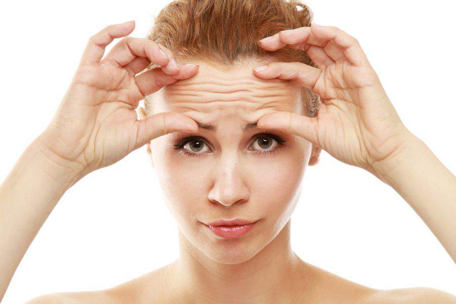 Lifting frontal: entenda a cirurgia capaz de tratar os sinais de envelhecimento que surgem na testa