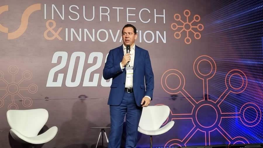 Dyogo Oliveira, presidente da CNseg, durante participação no Cqcs Insurtech &amp; Innovation