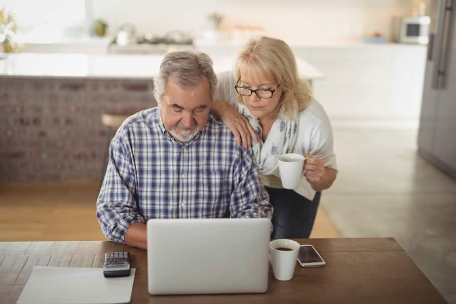 Inclus&atilde;o Digital: Acer d&aacute; dicas para garantir melhor experi&ecirc;ncia online para idosos