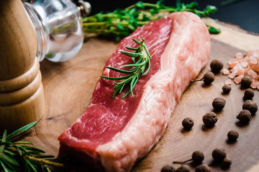 Chef d&aacute; dicas para o churrasco ideal de Carnaval