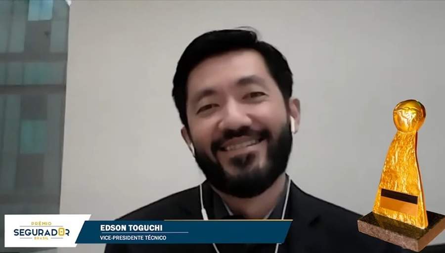 Edson Toguchi, vice-presidente T&eacute;cnico da EZZE, no Pr&ecirc;mio Segurador Brasil 2022.