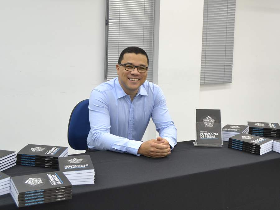 Divulga&ccedil;&atilde;o Anderson Ozawa, CEO da Aozawa Consultoria