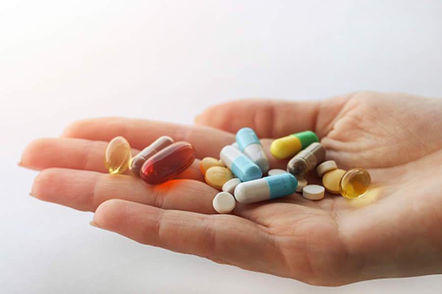 Fotos: Vitaminas (banco de imagens)