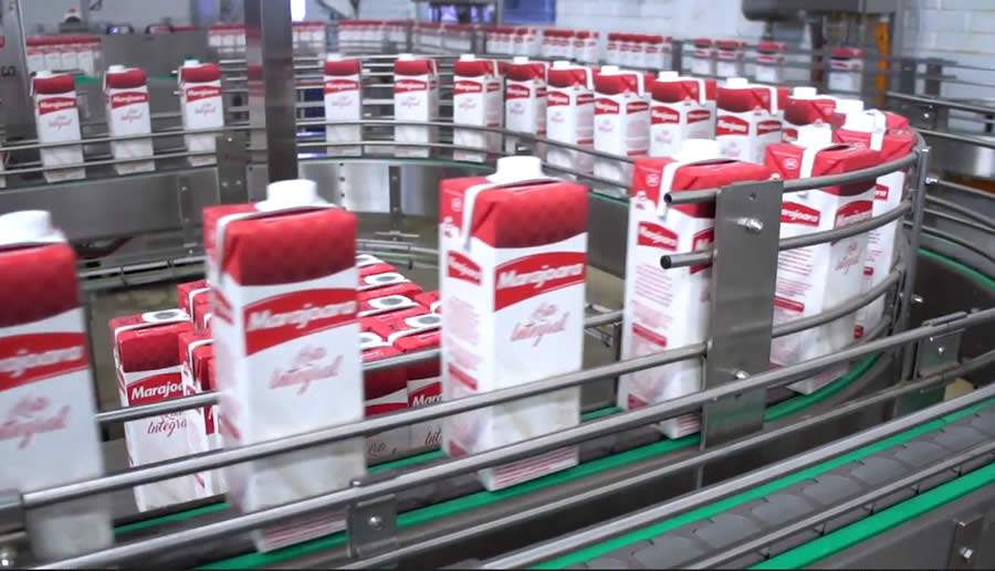 Durante pandemia, brasileiros est&atilde;o comendo mais em casa e consumindo mais leite