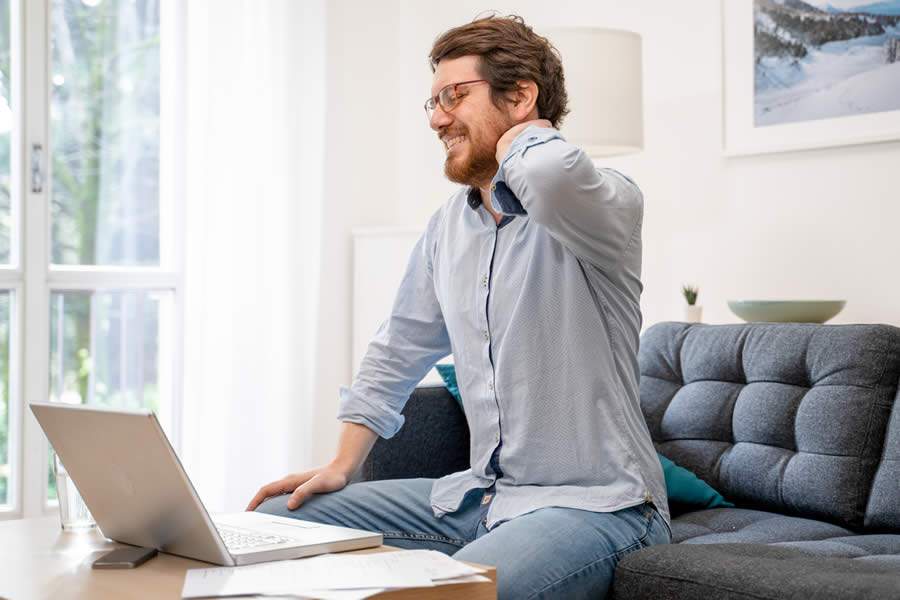 Home office dificultou ainda mais a ergonomia no trabalho - iStock