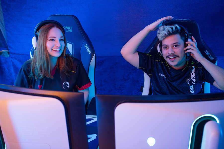 Os streamers da TL Haru e FRTTT - imagem/release Team Liquid