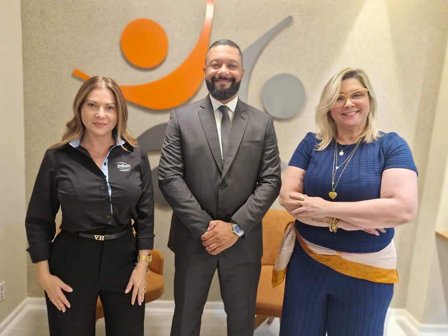 Tatiana Antonazzi (MBM), Josemar Lauriano Pereira (advogado especialista) e Dayse Magesti (diretora do CCS-RJ)