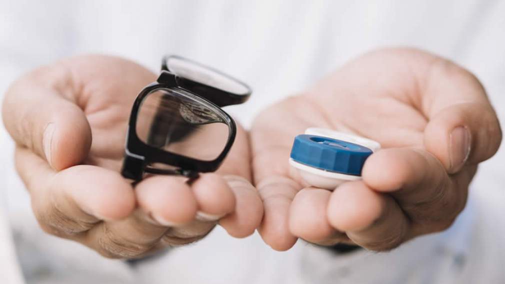 óculos e lentes de contato - Divulgação