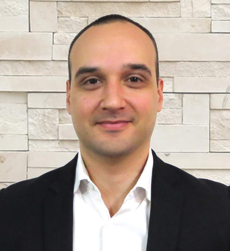 Distra&ccedil;&otilde;es no tr&acirc;nsito s&atilde;o uma das principais causas da &ldquo;epidemia&rdquo; de acidentes, aponta a seguradora Zurich