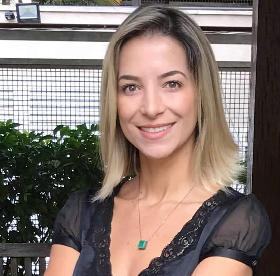 Carol Ki&ccedil;ula, Head de Customer success da IZIO&amp;CO - IZIO&amp;CO