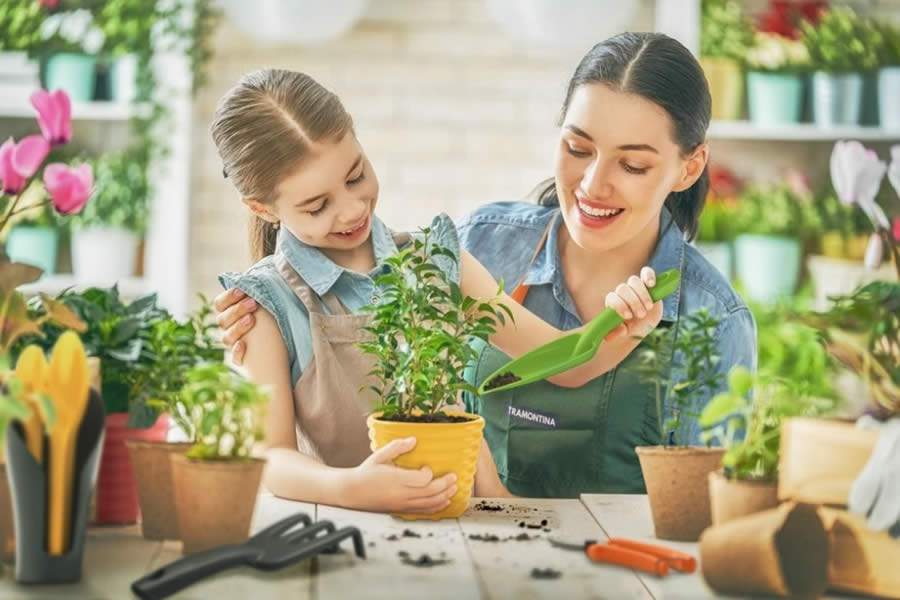 Conjunto de jardinagem de pl&aacute;stico Tramontina (Divulga&ccedil;&atilde;o/Tramontina)