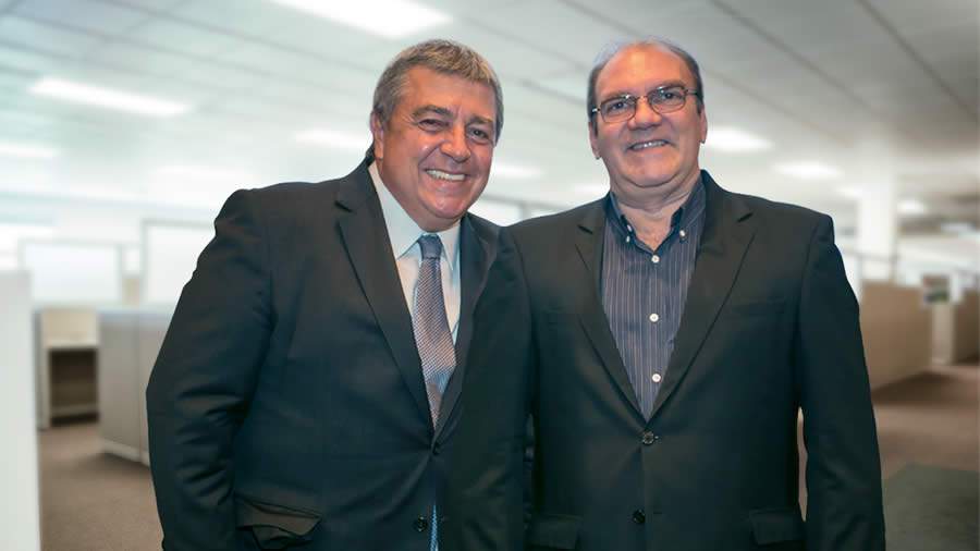 Luiz Philipe Baeta Neves e Wagner Attina, reitor e CEO da Universidade Aconseg, respectivamente | Foto: Divulga&ccedil;&atilde;o