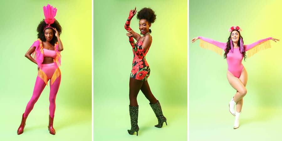 Look 1: Riachuelo, Meia: Calzedonia, Bota: Melissa, Adereço: Rincawesky; Look 2: Renner, Bota: Corello, Meia: Calzedonia, Acessórios: Rincawesky; e Adereço: Rincawesky, Look: Riachuelo, Bota: Santa Lolla - Crédito: Divulgação  