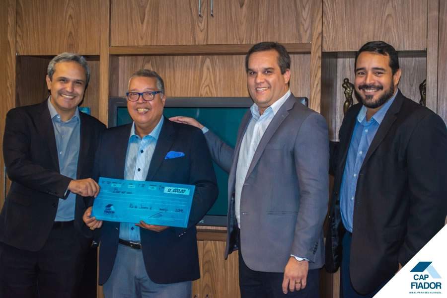 da esquerda para a direita, Elder Castro, Superintendente Comercial da Brasilcap, Fernando Vieira e os gestores da Brasilcap, Rafael e Rubens&nbsp;